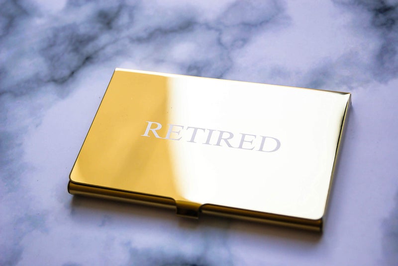 RXBC2011 بطاقات عمل متقاعدين مضحكة RXBC2011 هدية تقاعد (عبوة من 50 بطاقة بيضاء/مع علبة من الفولاذ المقاوم للصدأ بمرآة ذهبية) للرجال والنساء المتقاعدين وزملاء العمل والموظفين والرؤساء والأصدقاء والزملاء - Image 4